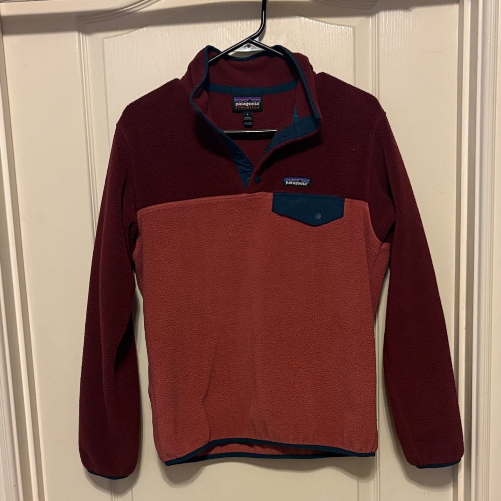 Patagonia Women's Burgundy and Rust Synchilla Fleece